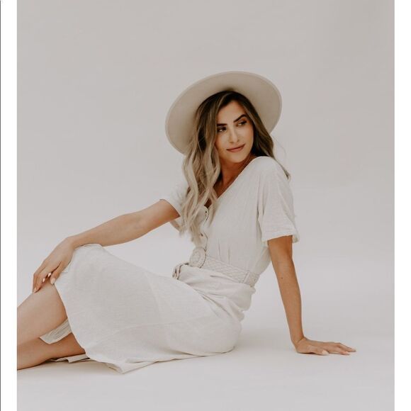 ✨HP✨Bridget Belted Dress✨  - Picture 10 of 11